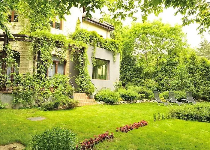 Chambers'N Charm Boutique Hotel